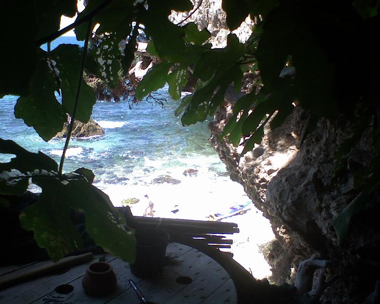 circeo_spiaggia con grotta1.JPG